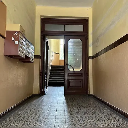 Wroclawia Apartment *